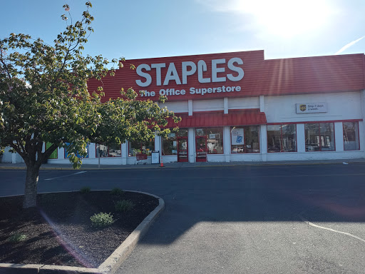Office Supply Store «Staples», reviews and photos, 545 US-46, Totowa, NJ 07511, USA