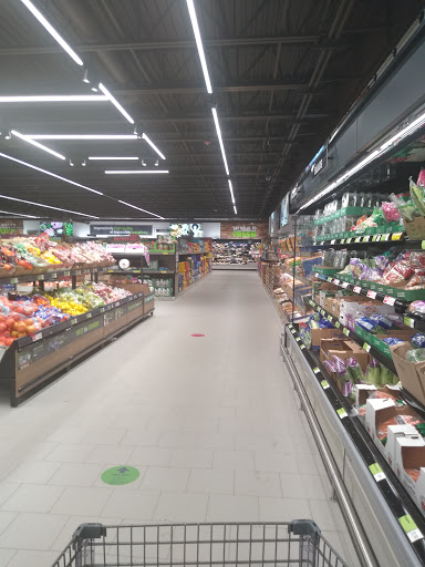 Shopping Mall «The Shoppes at Farmington Valley», reviews and photos, 110 Albany Turnpike, Canton, CT 06019, USA