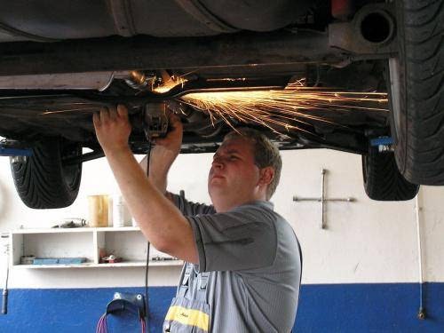 Coelhos Body Repair and Auto Sales image