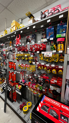 Hardware Store «John W Weiss Ace Hardware», reviews and photos, 1560 Waukegan Rd, Glenview, IL 60025, USA