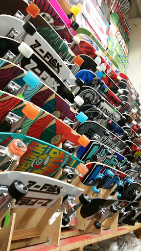 Bicycle Store «ADT Bike & Skate Shop (Arc De Triomphe Inc)», reviews and photos, 114-01 Jamaica Ave, Richmond Hill, NY 11418, USA