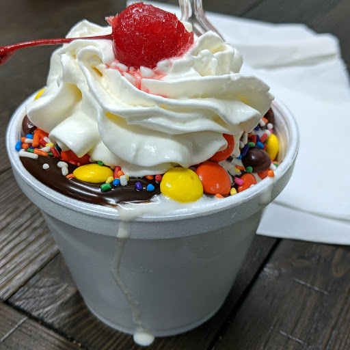 Ice Cream Shop «Vanderwendes at Dewey», reviews and photos, 23 Bellevue St, Dewey Beach, DE 19971, USA