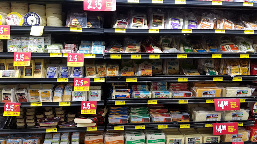 Grocery Store «Grocery Outlet Bargain Market», reviews and photos, 354 S 1st Ave, Hillsboro, OR 97123, USA