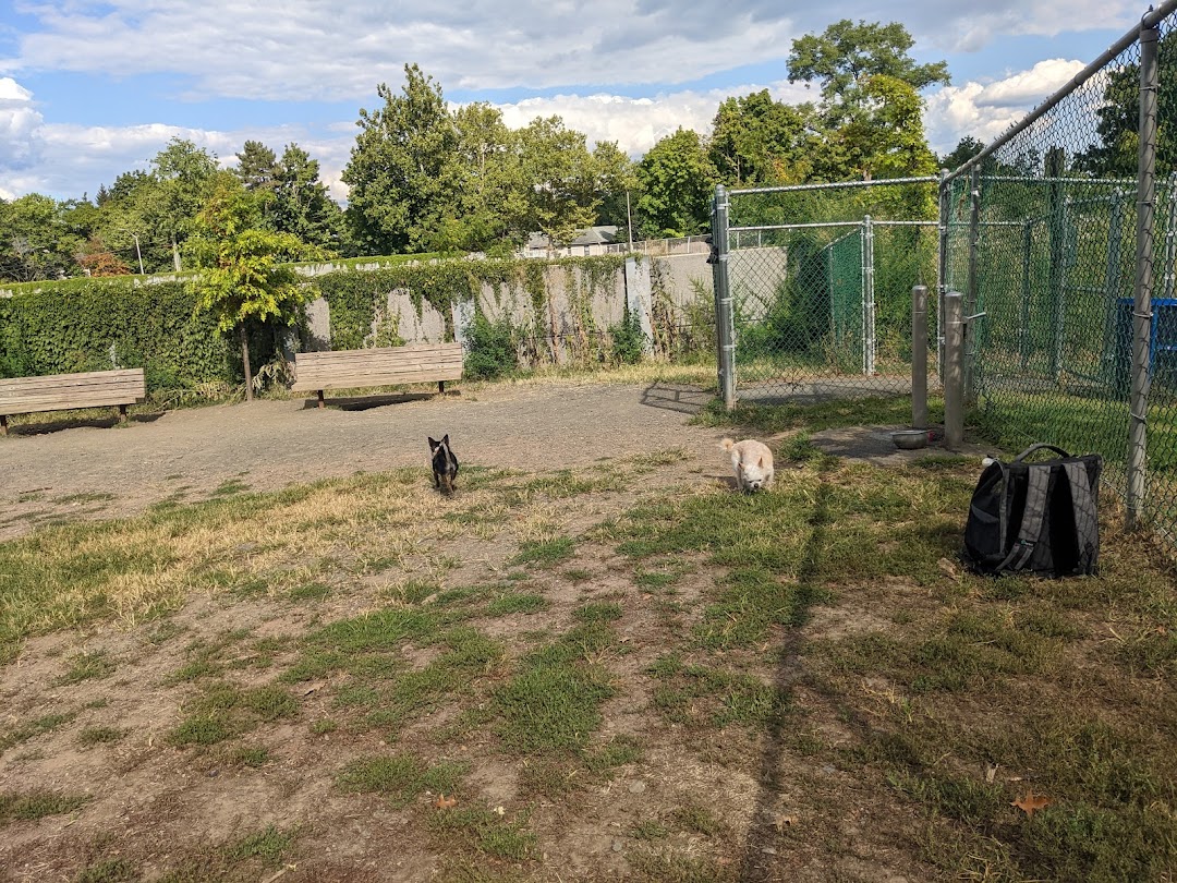 Elizabeth Place Dog Park