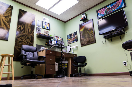 Tattoo Shop «Aces High Tattoo Lake Worth», reviews and photos, 407 S Dixie Hwy, Lake Worth, FL 33460, USA