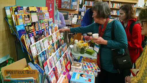 Book Store «Broadway Books», reviews and photos, 1714 NE Broadway St, Portland, OR 97232, USA