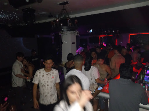 Bar «Bar 13», reviews and photos, 35 E 13th St, New York, NY 10003, USA