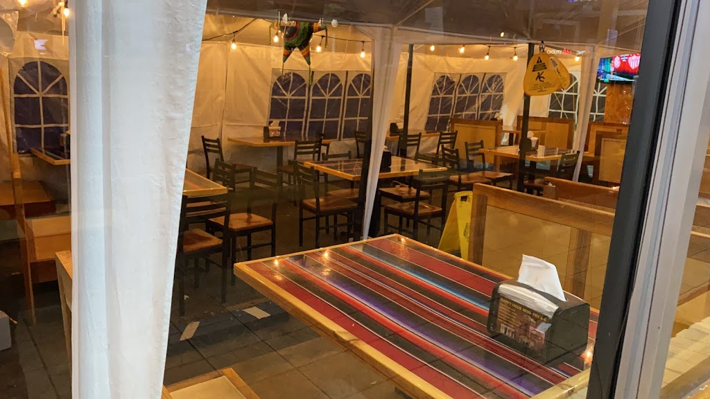 Taqueria Los Compadres 95825