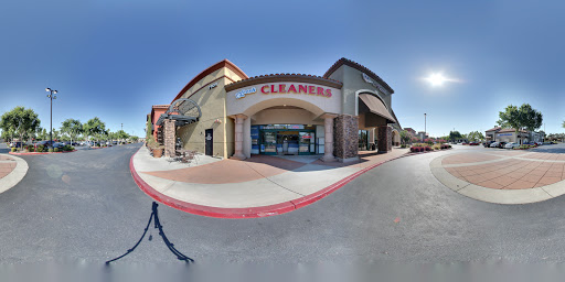 Dry Cleaner «Fresh Cleaners At Elk Grove», reviews and photos, 7119 Elk Grove Blvd # 115, Elk Grove, CA 95758, USA
