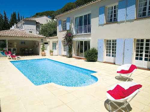 Piscines Desjoyaux à Messia-sur-Sorne