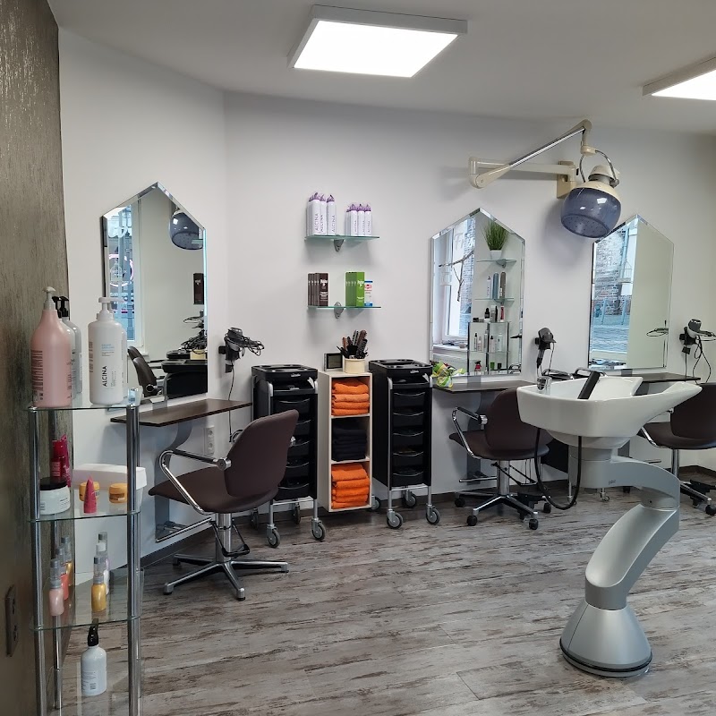 Neue Linie Friseur und Kosmetik GmbH Salon Kreativ