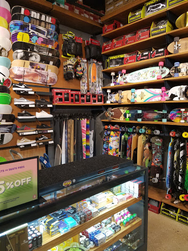 Shopping Mall «Melbourne Square Mall», reviews and photos, 1700 W New Haven Ave, Melbourne, FL 32904, USA