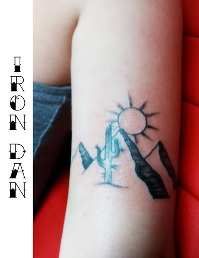 Tattoo Shop «Crazy Cactus Tattoo», reviews and photos, 909 N Hayden Rd, Scottsdale, AZ 85257, USA