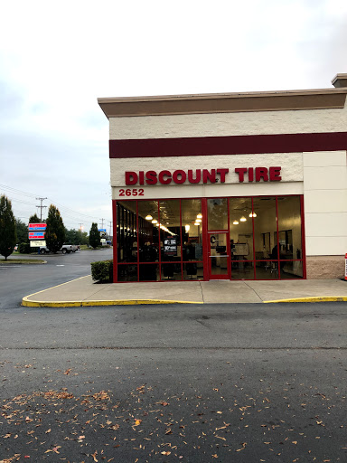 Discount Tire Store - Murfreesboro, TN, 2652 S Church St, Murfreesboro, TN 37127, USA, 