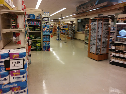 Grocery Store «Giant Food Stores», reviews and photos, 1600 Nay Aug Ave, Scranton, PA 18509, USA