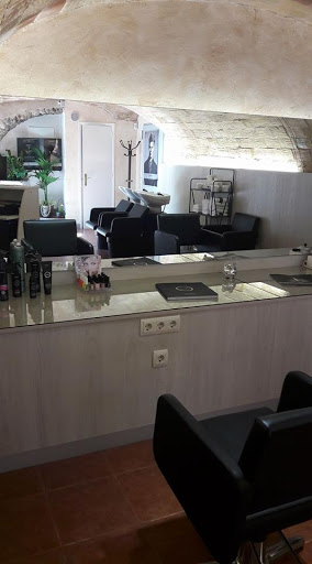 Perruqueria Sylvia en Sant Climent Sescebes, Girona