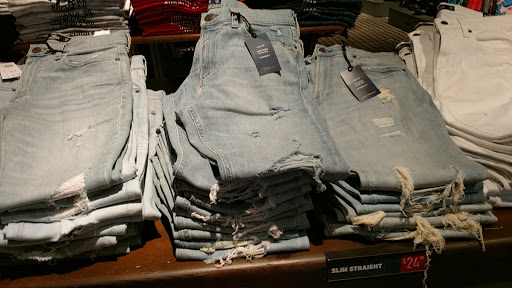 Clothing Store «Hollister Co.», reviews and photos, 160 N Gulph Rd #2045, King of Prussia, PA 19406, USA