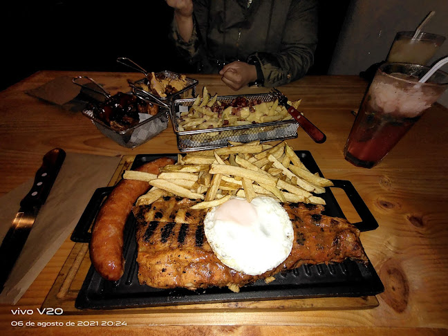 Rochis Burger & Grill - Pub