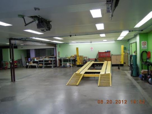 Auto Repair Shop «Only One Auto & Body Corporation», reviews and photos, 3208 Farrington St, Flushing, NY 11354, USA