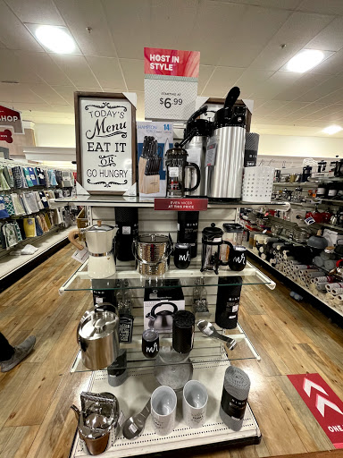 Department Store «HomeGoods», reviews and photos, 1945 W Lumsden Rd, Brandon, FL 33511, USA