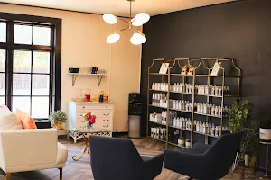 Salon on Harvard image