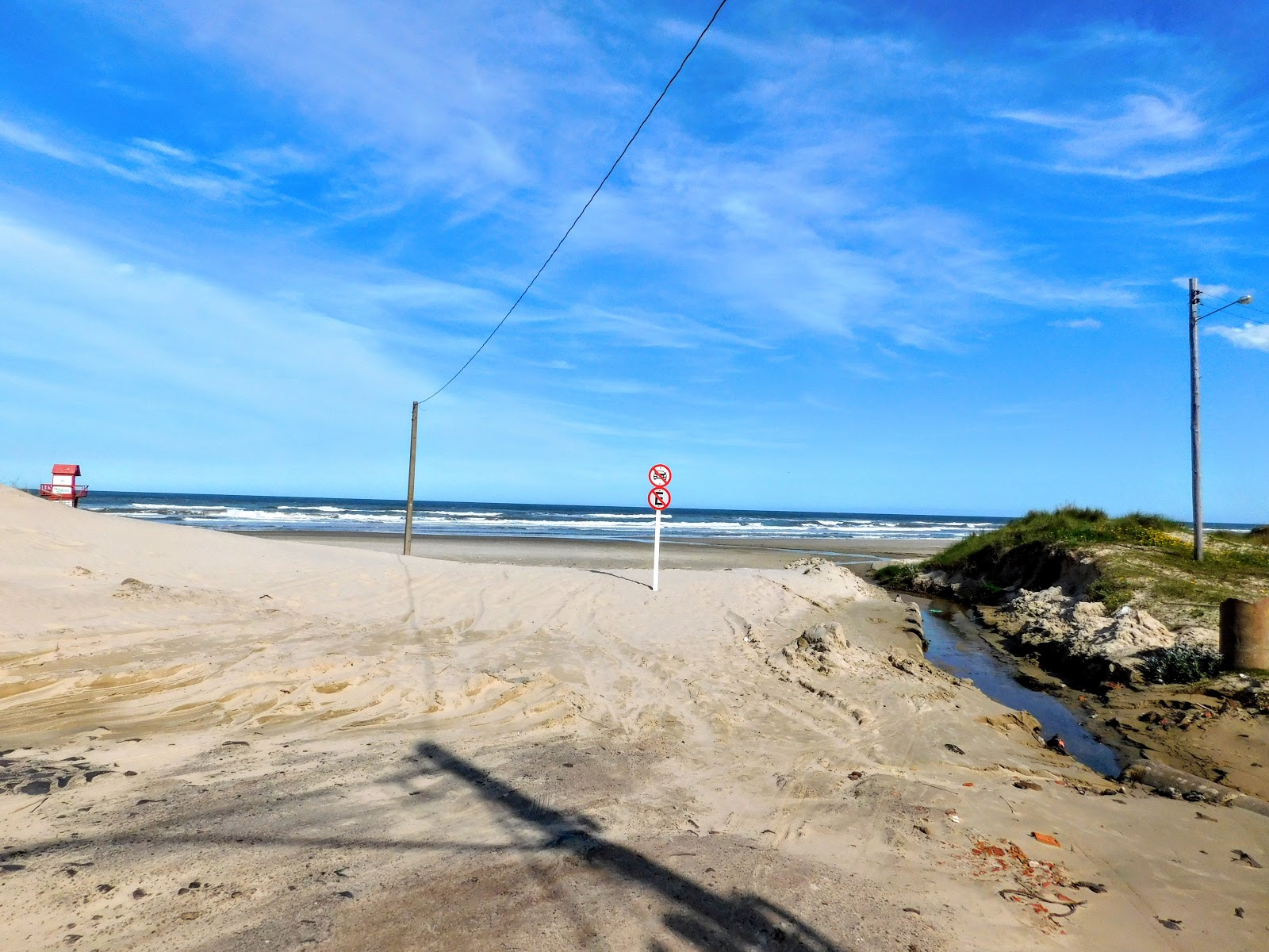 Photo of Santa Teresinha Beach amenities area