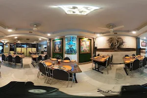 Hotel Real Taste Restaurant & Guest House image