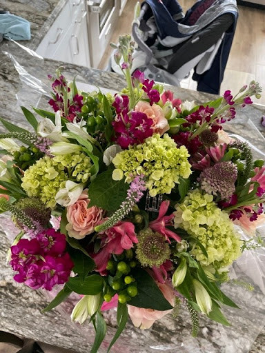 Florist «Avenue J Florist», reviews and photos, 1502 Avenue J, Brooklyn, NY 11230, USA