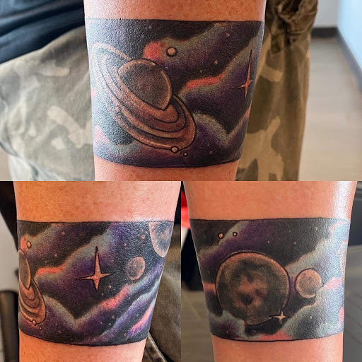 Explore ideas tattoo cuello hombre, creative tattoo ideas in Palm Harbor, available at Angry Owl Tattoo and Piercing