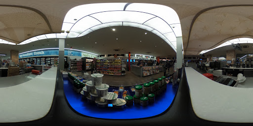 Convenience Store «Walgreens», reviews and photos, 801 7th St NW, Washington, DC 20001, USA