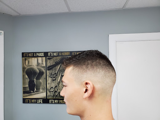 Barber Shop «Los Bambinos Barbershop», reviews and photos, 428 New Britain Ave, Hartford, CT 06106, USA