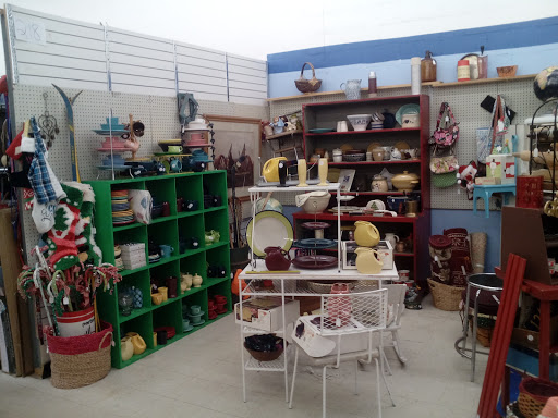 Flea Market «Traderbakers Flea Market», reviews and photos, 2080 Burton Ln, Martinsville, IN 46151, USA