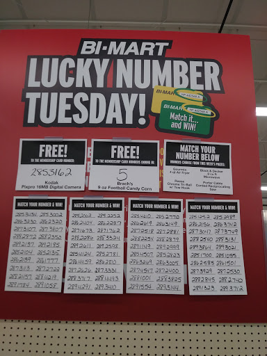 Department Store «Bi-Mart», reviews and photos, 444 Pacific Ave S, Monmouth, OR 97361, USA