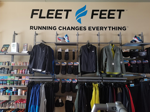 Sportswear Store «Fleet Feet Sports - Lincoln Square», reviews and photos, 4762 N Lincoln Ave, Chicago, IL 60625, USA