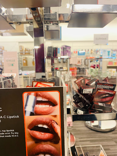 Department Store «Nordstrom Rack Lake Brandon Plaza», reviews and photos, 11201 Causeway Blvd, Brandon, FL 33511, USA