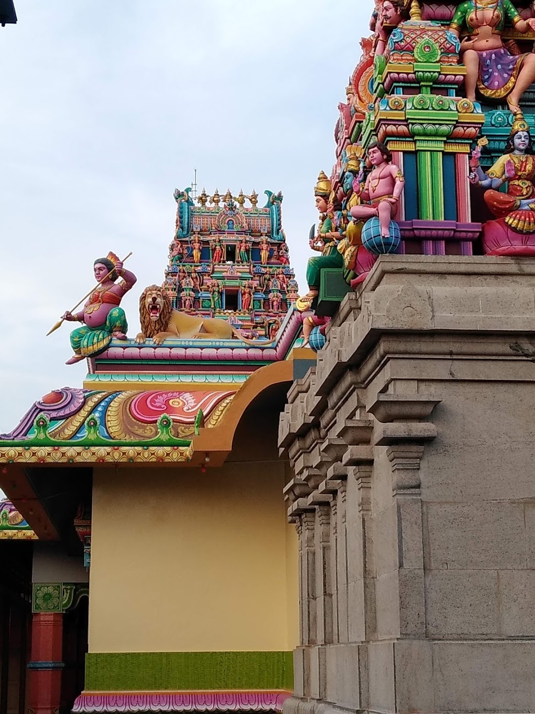 கொழிஞ்சிப்பட்டி அருள்மிகு பண்ணையம்மன் கோவில்
