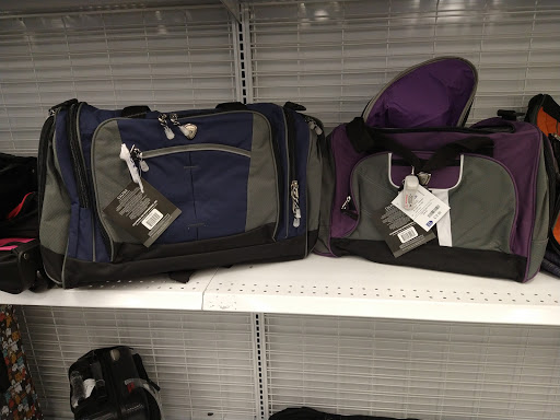 Clothing Store «Ross Dress for Less», reviews and photos, 7065 Cermak Rd, Berwyn, IL 60402, USA