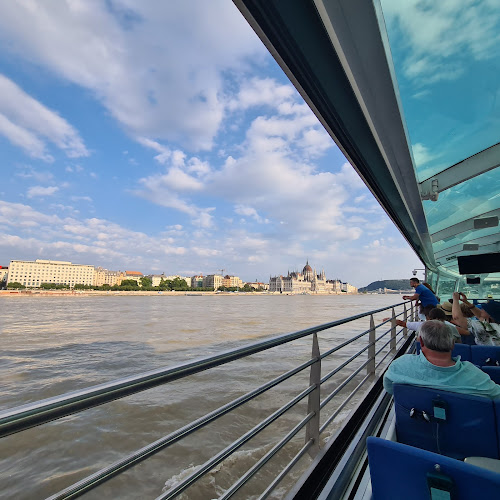 Legenda City Cruises - Budapest