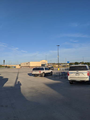 Department Store «Walmart Supercenter», reviews and photos, 305 10th St, Floresville, TX 78114, USA