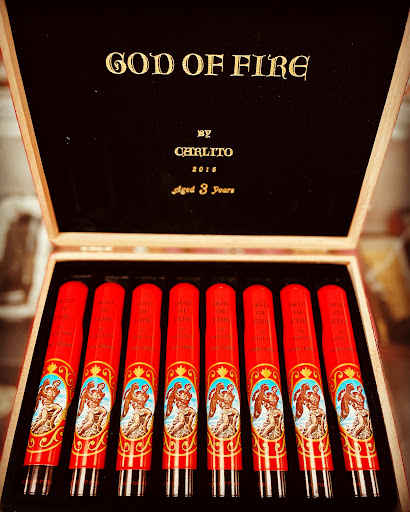 Tobacco Shop «Cigar House & Discount», reviews and photos, 1720 N Moorpark Rd, Thousand Oaks, CA 91360, USA