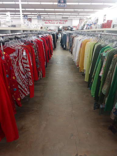 Non-Profit Organization «Goodwill Houston Select Stores», reviews and photos, 1102 W Dallas St, Conroe, TX 77301, USA