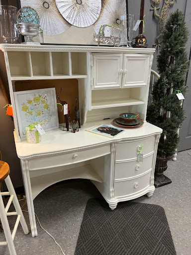 Furniture Store «Church Ladies Furniture Consignment», reviews and photos, 3570 Buford Hwy #204, Duluth, GA 30096, USA