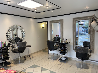 Melly's Coiffure à Le Bourget