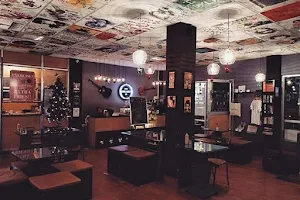 Dylan's Café image