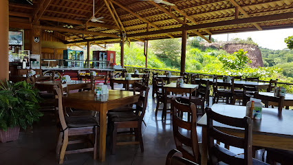 Restaurante Donde Sandy - 274H+96H, Provincia de Puntarenas, Barranca, Costa Rica