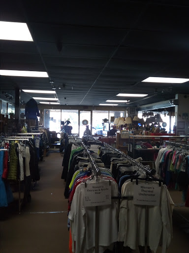 Thrift Store «Second Chance Thrift Shop», reviews and photos, 126 Old Mammoth Rd, Mammoth Lakes, CA 93546, USA
