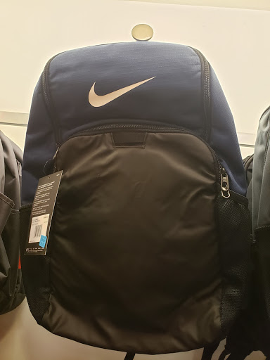 Sporting Goods Store «Nike Factory Store», reviews and photos, 120 Laconia Rd #201, Tilton, NH 03276, USA