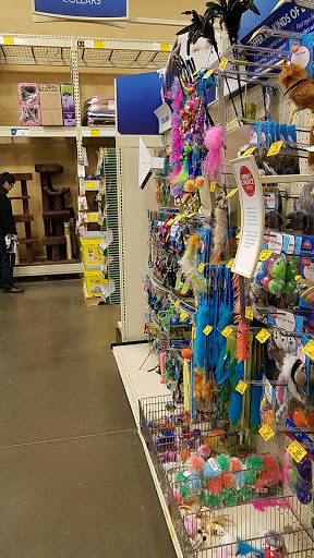 Pet Supply Store «PetSmart», reviews and photos, 6100 Arlington Blvd, Falls Church, VA 22044, USA