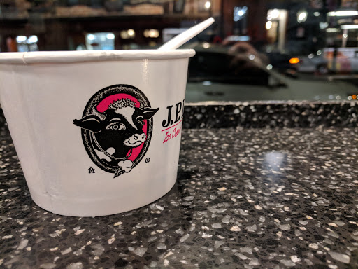 Ice Cream Shop «J.P. Licks», reviews and photos, 150 Charles St, Boston, MA 02114, USA