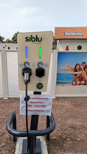 Borne de recharge de véhicules électriques Station de recharge pour véhicules électriques Soulac-sur-Mer